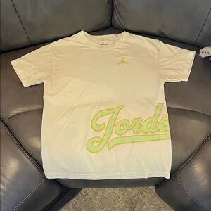 Jordan Men's Yellow and Cream Short Sleeve Tee